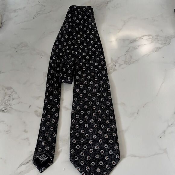 Emanuel Ungaro tie EUC   - Picture 4 of 5